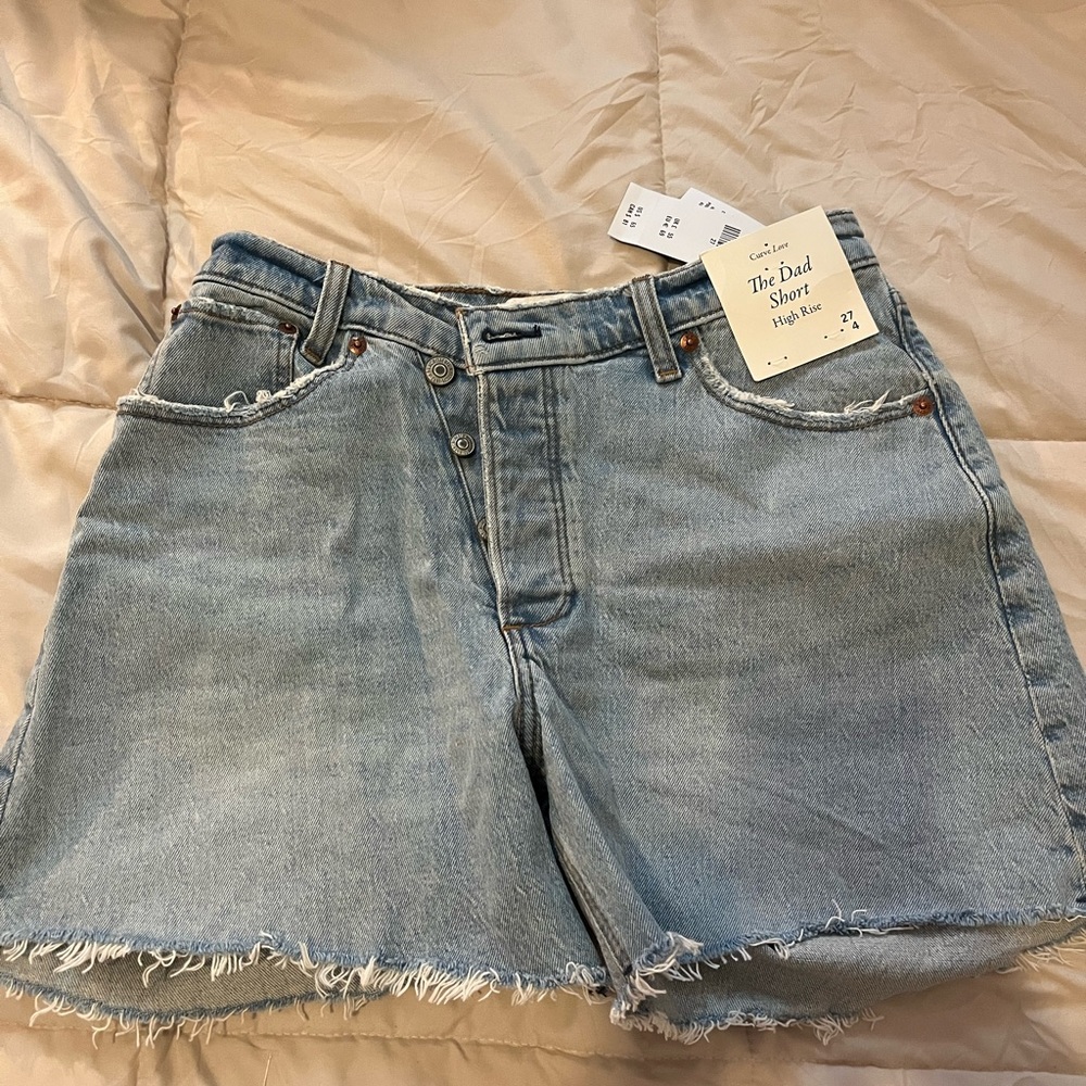 Abercrombie NWT the Dad Short Curve Love size 4